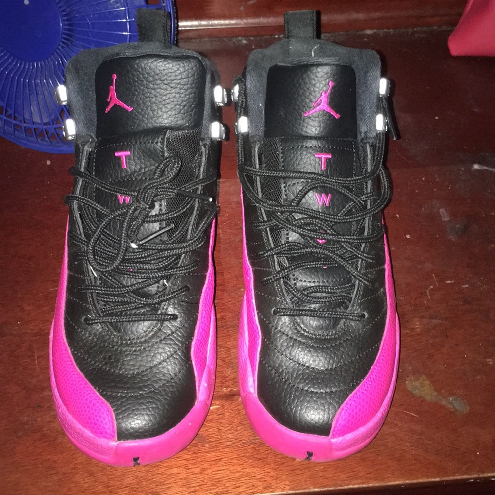 pink/black jordan 12s